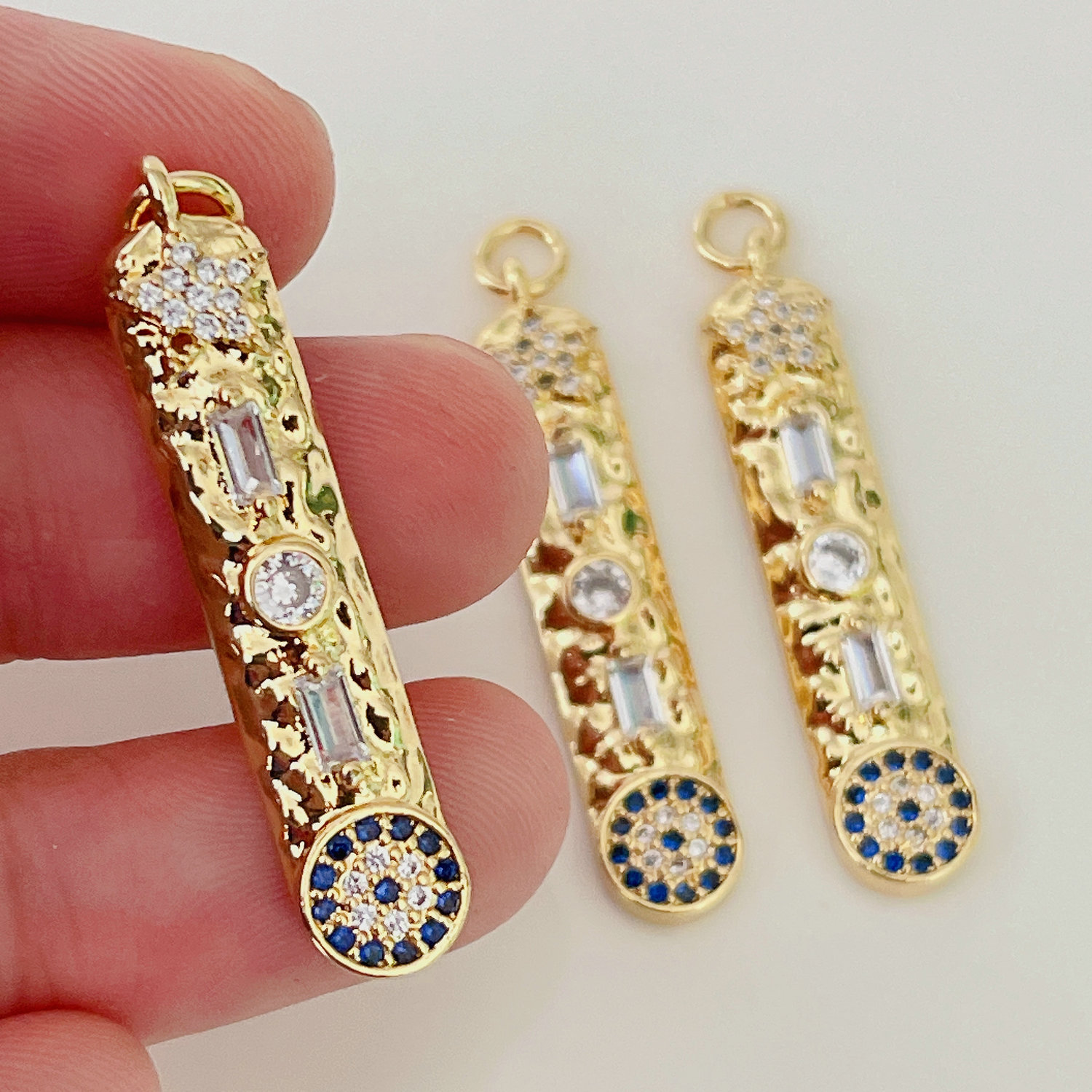 Long eye charm