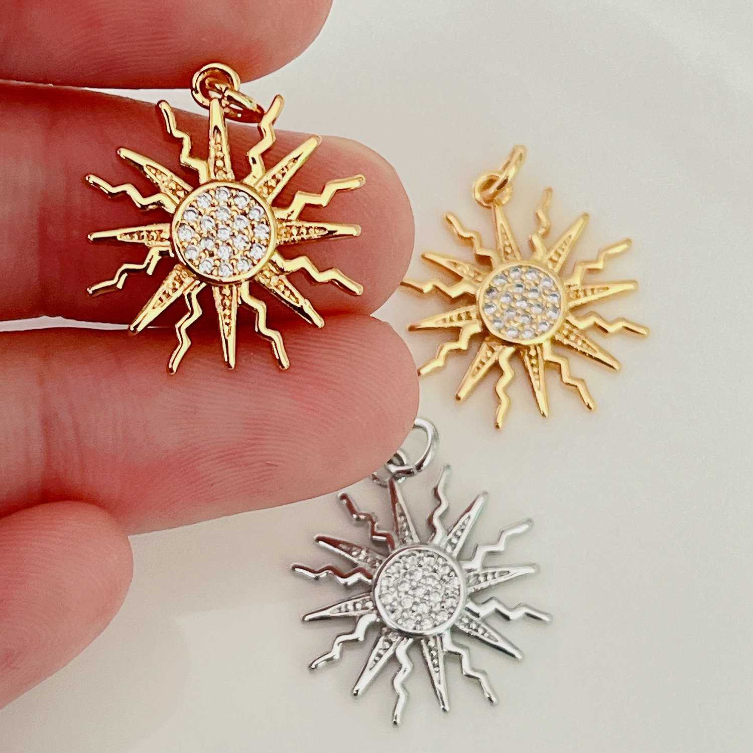 Sunstar charm