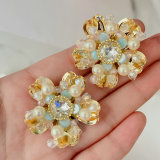 Flower crystal earrings