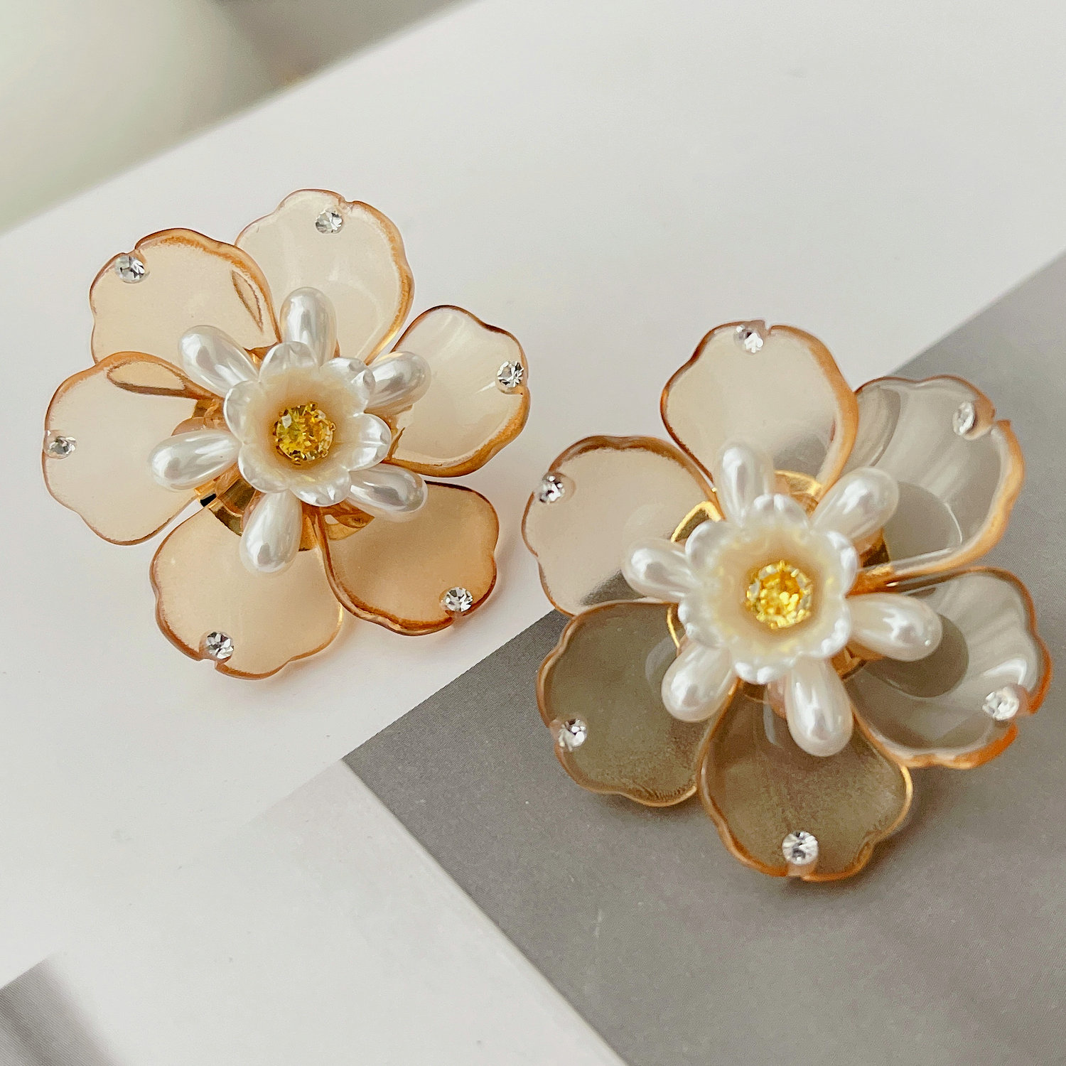 Yellow crystal flower earrings