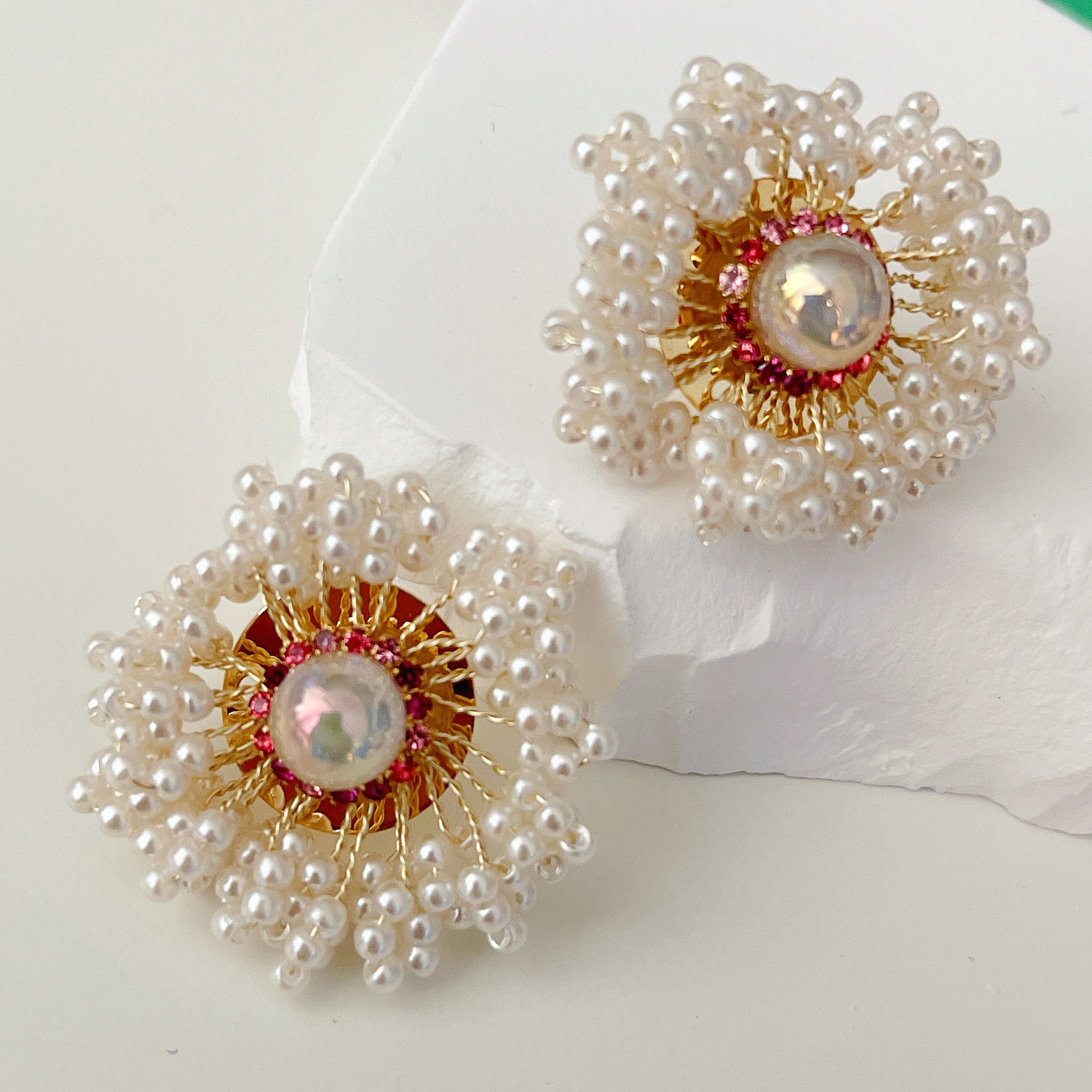 Glass pearl flower earrings