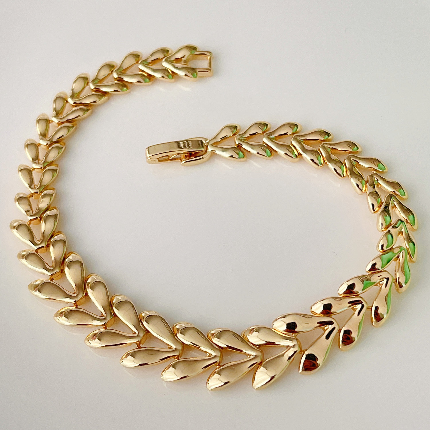 14k gpld plated leaf bracelet