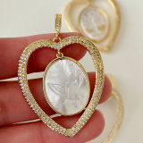 Heart shell Pendant