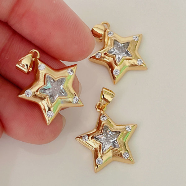 ZIrocn star charm