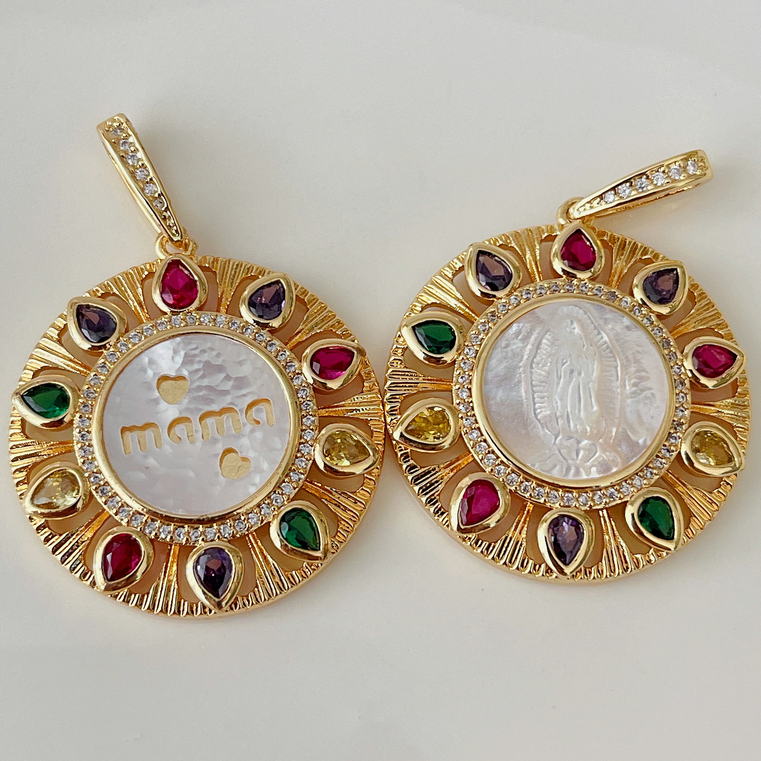 Colorful mom shell pendant
