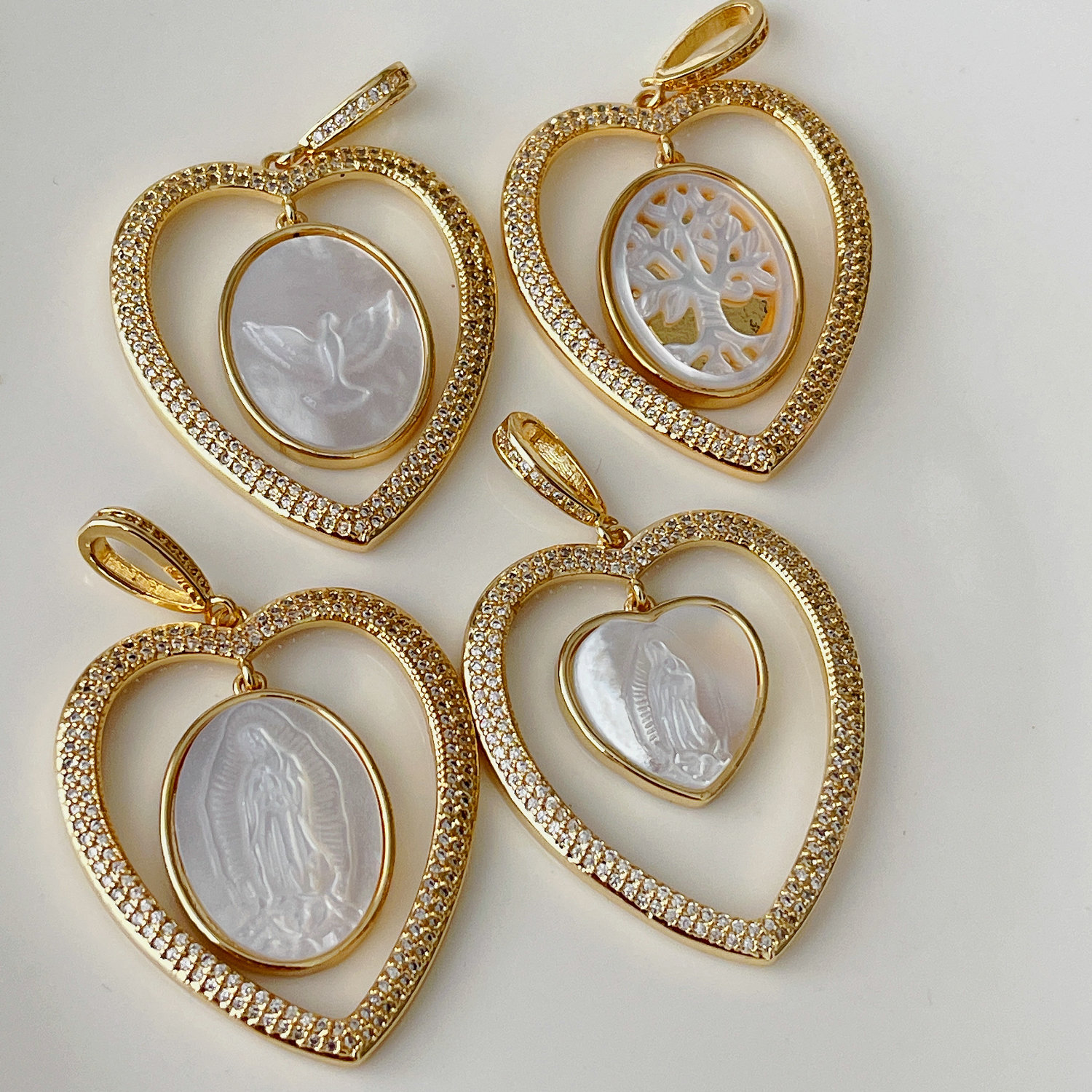 Heart shell Pendant