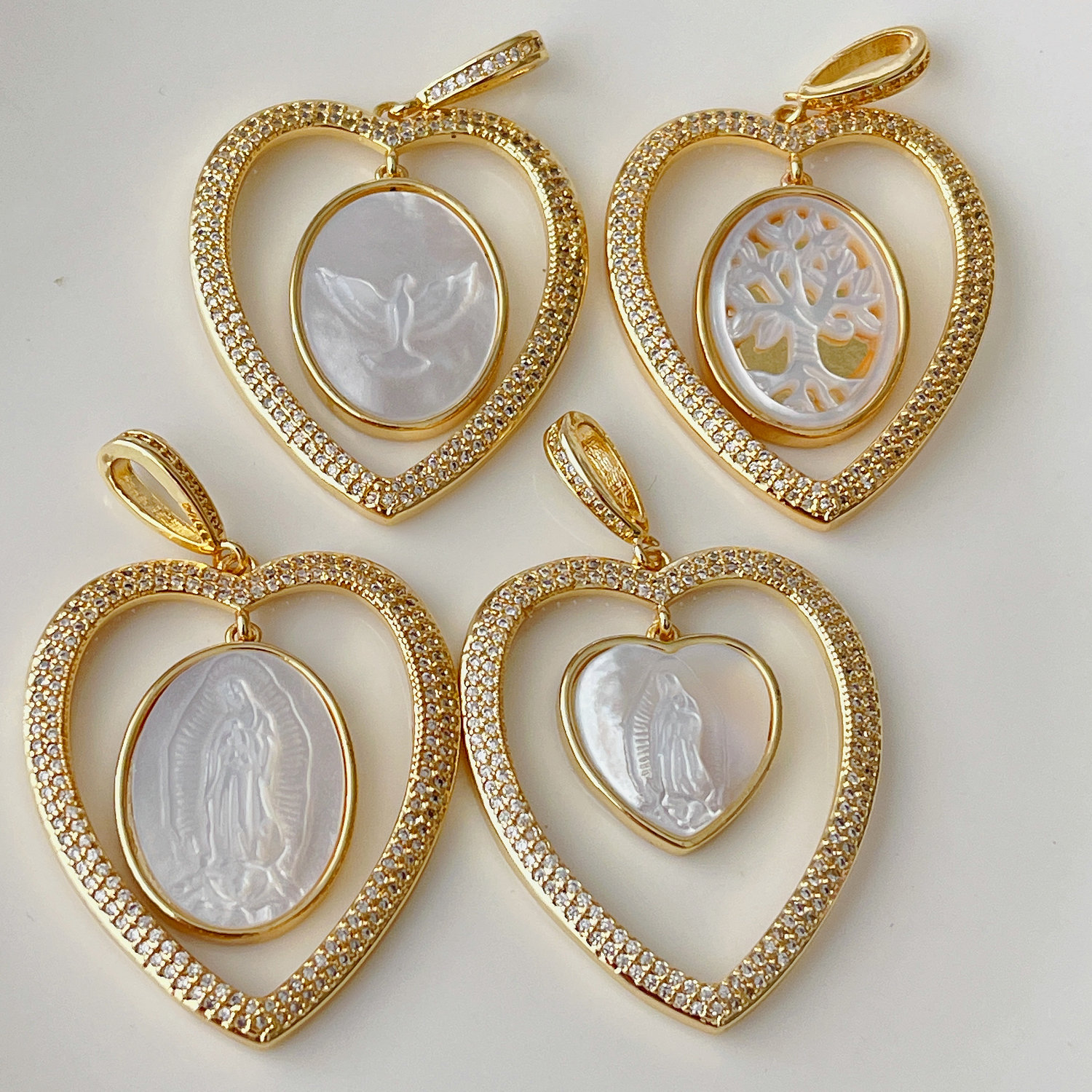 Heart shell Pendant
