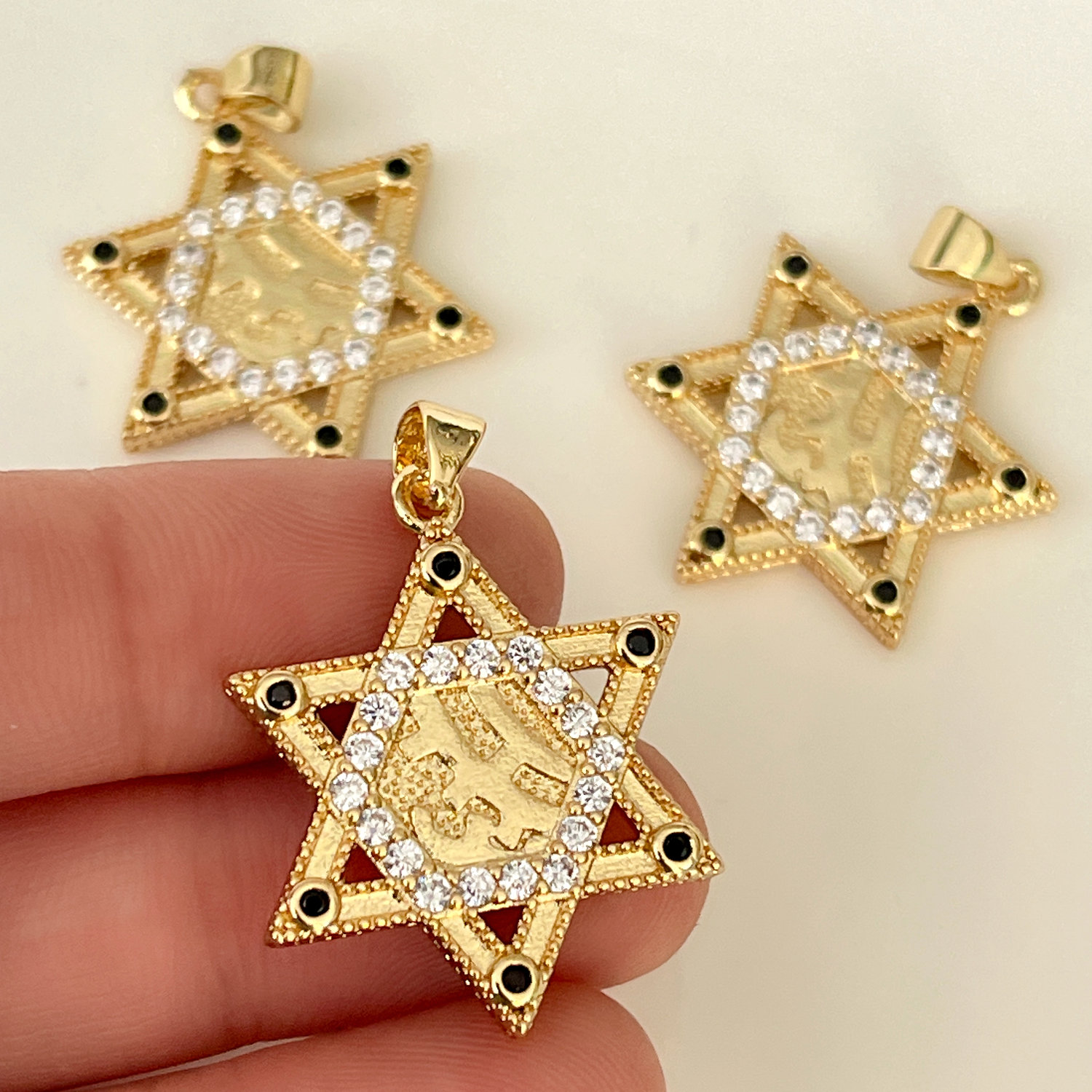 Star charm