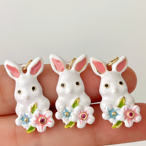 Cute rubbit charm
