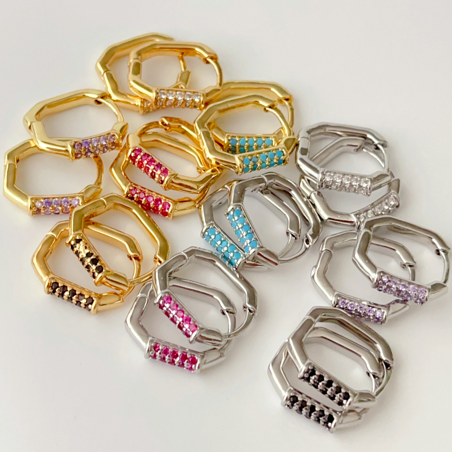 U hoops earrings