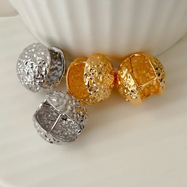 Fashion metal ball earrings