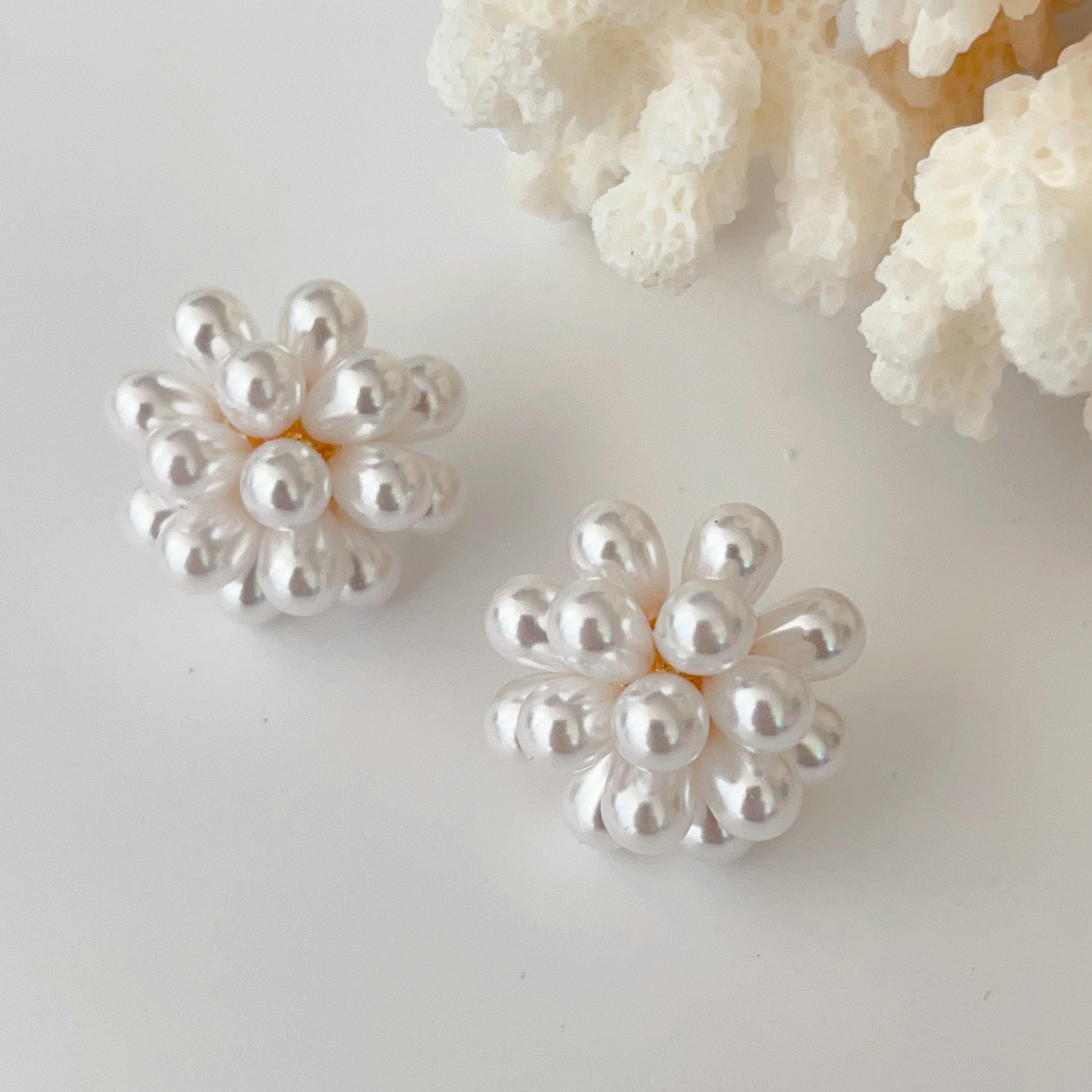 Glass pearl earrings
