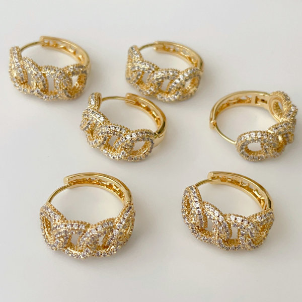 Chain earrings