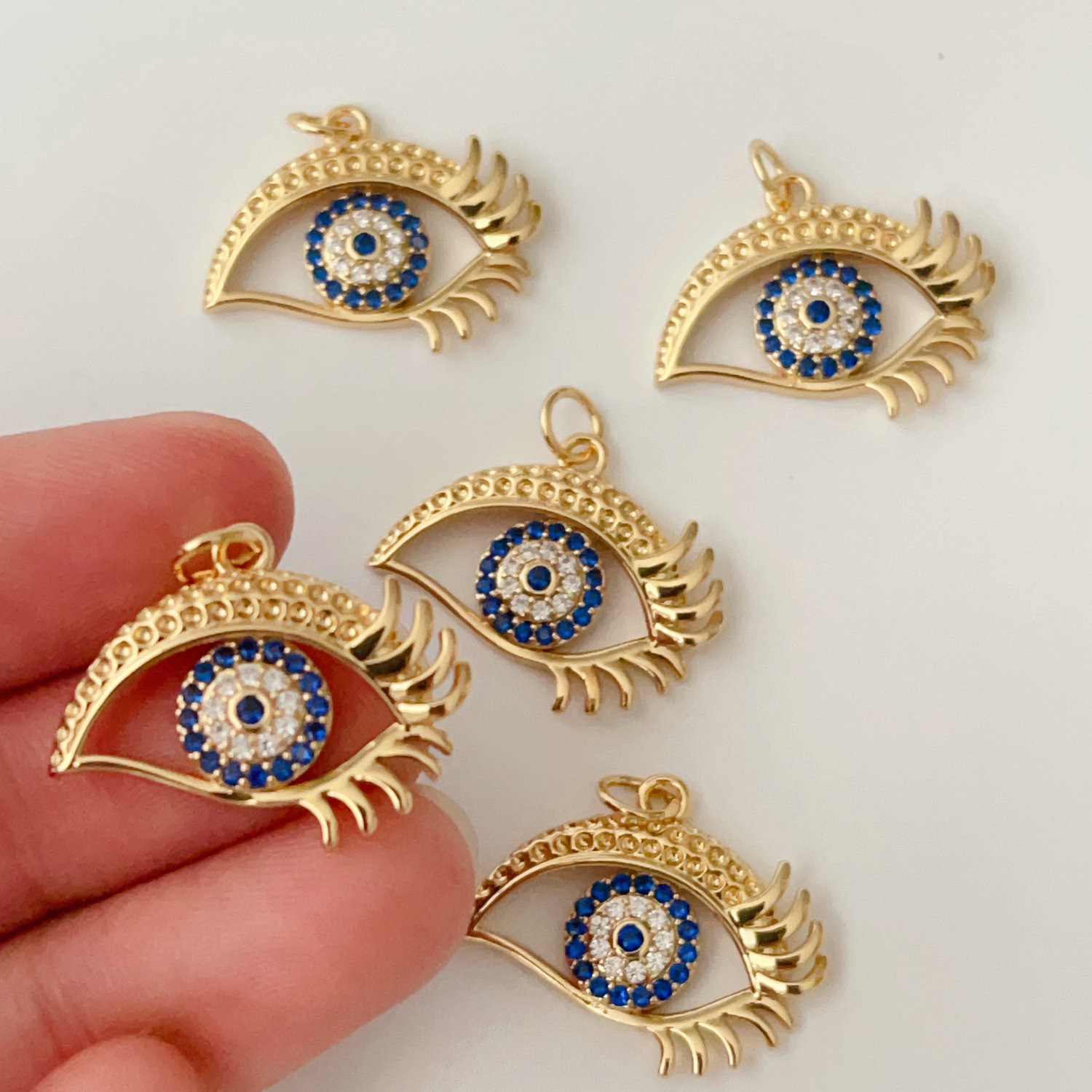 Pave eyelash Pendant