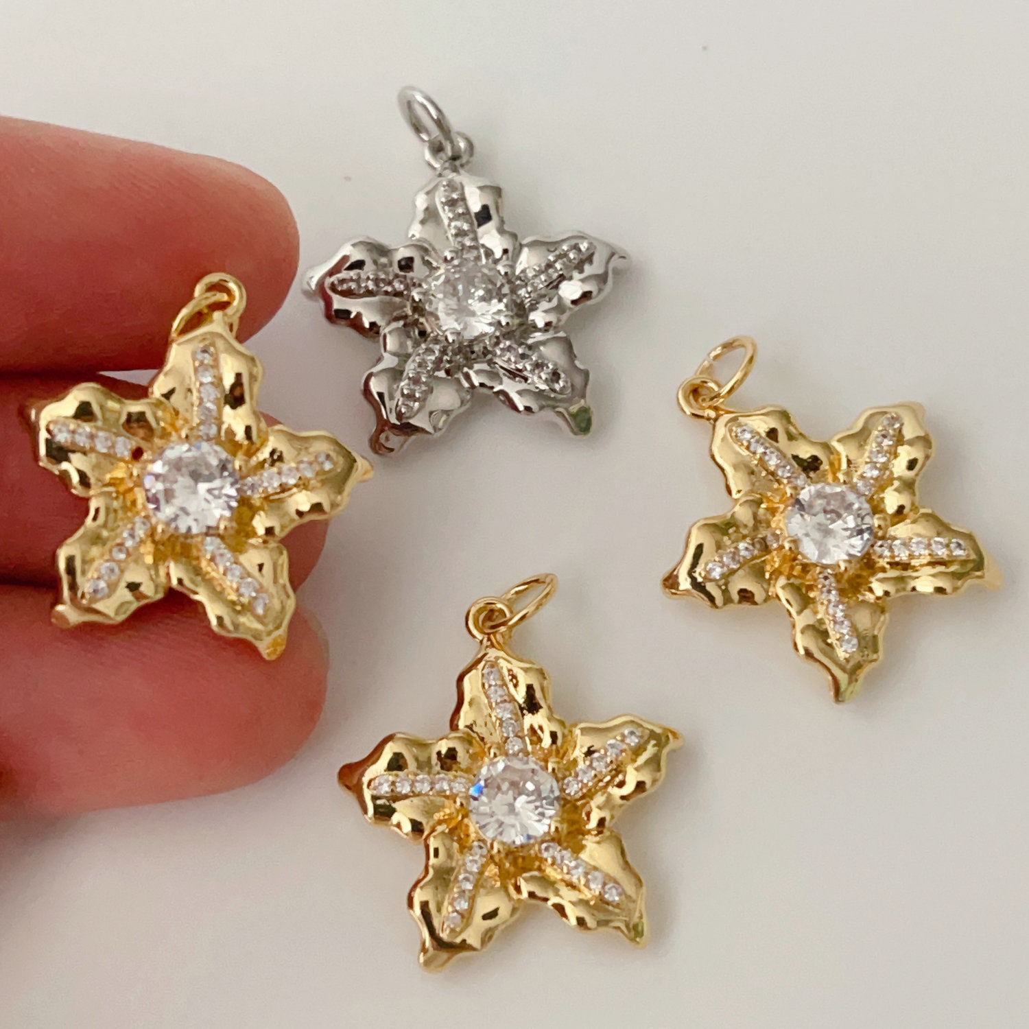 Star charm