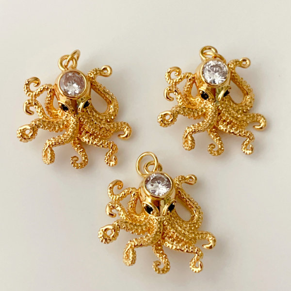 Fashion octopus charm