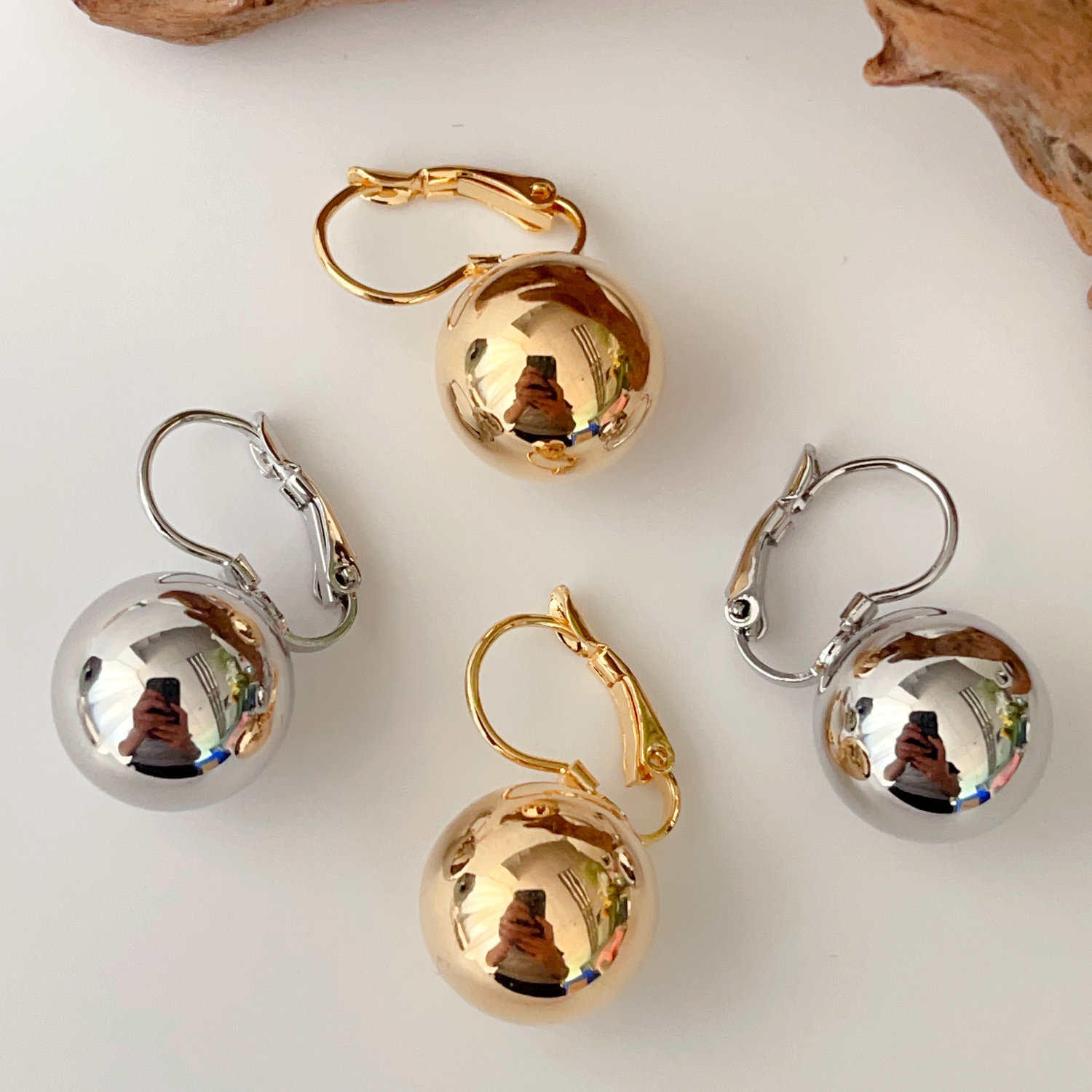 Ball earrings