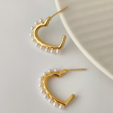 Heart pearl earrings