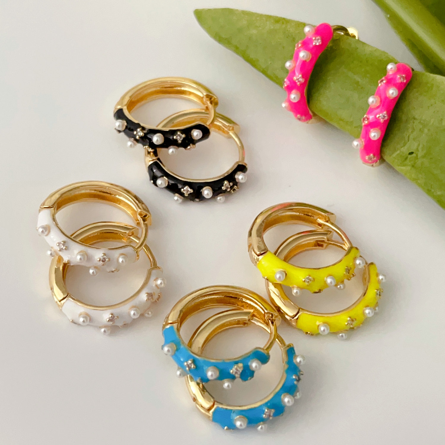 Enamel pearl hoops