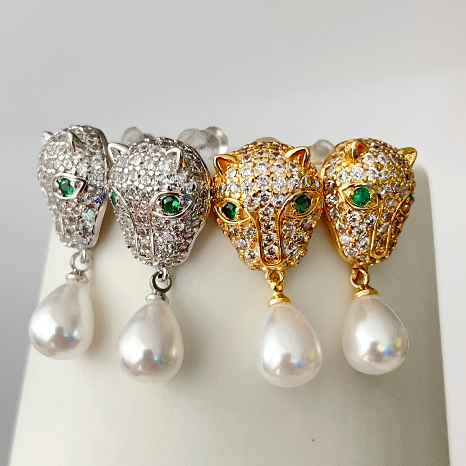 Lion pearl drop earrings