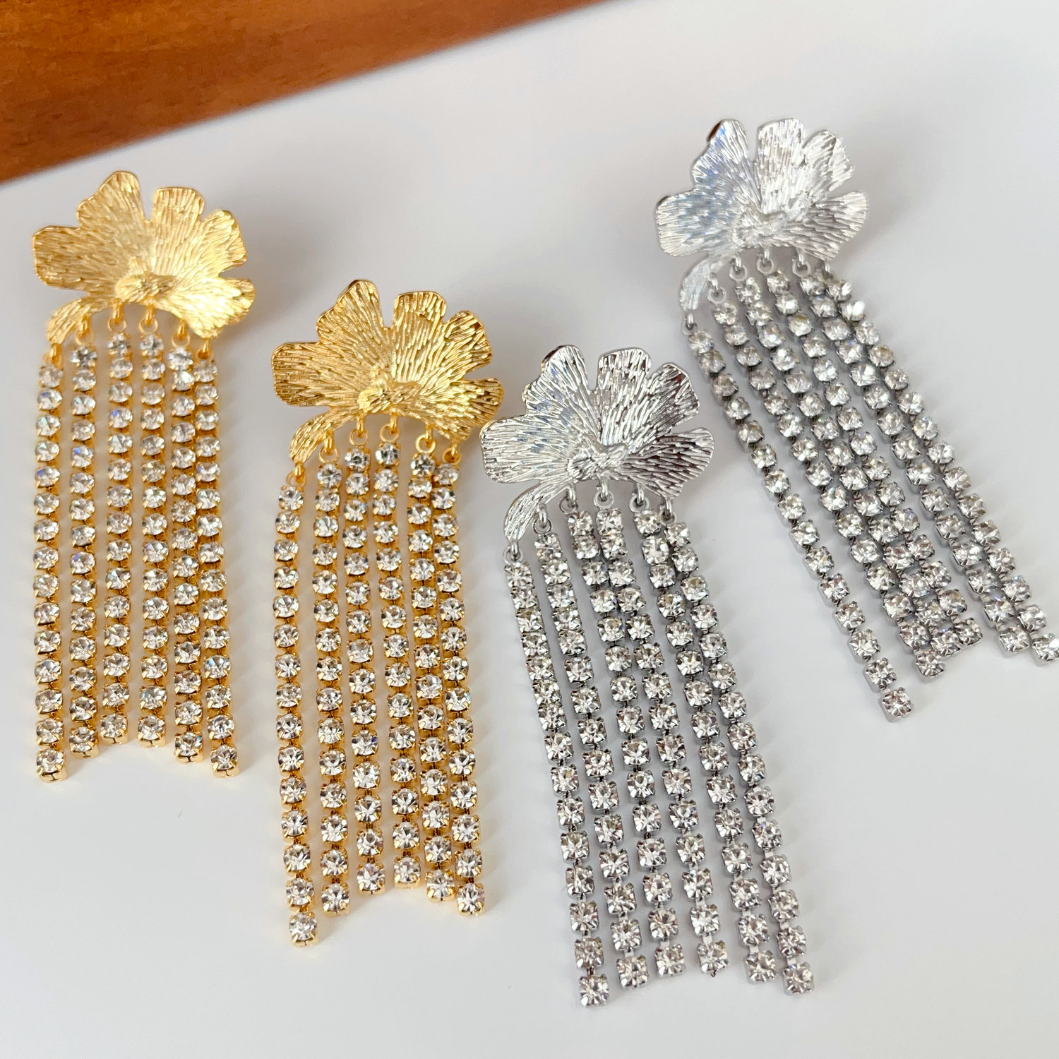 Flower crystal tassel earrings