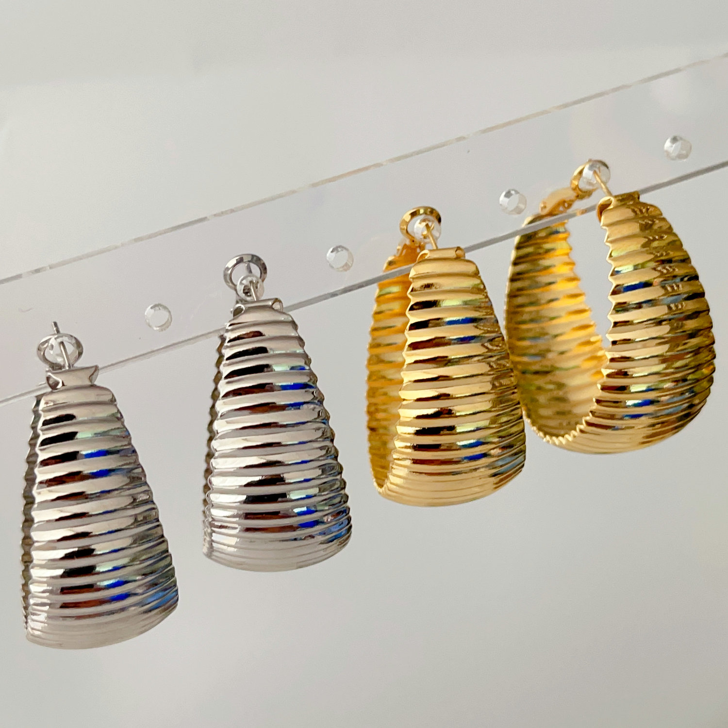 Metal leaf earrings 35mm