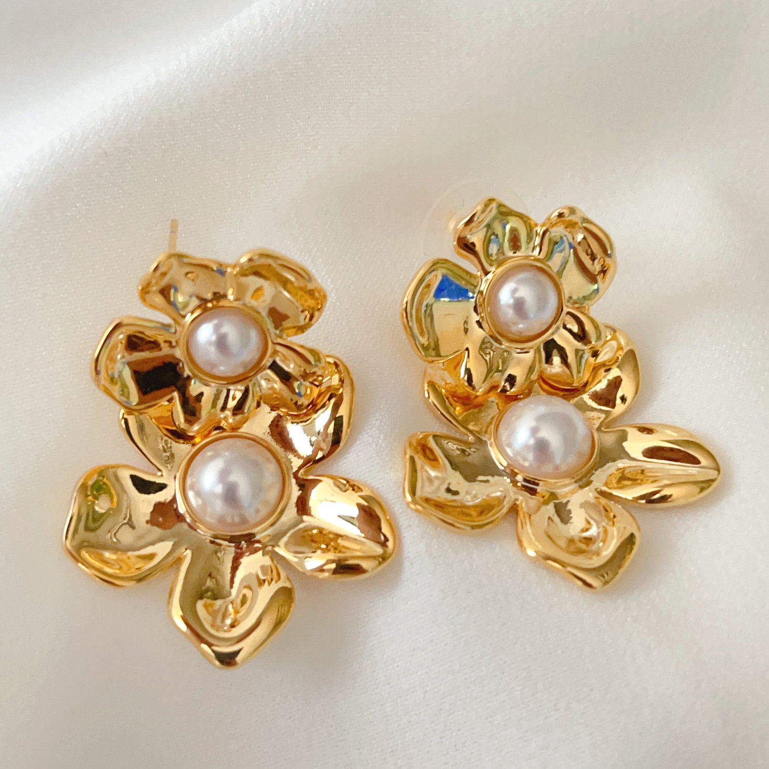 Flower earrings