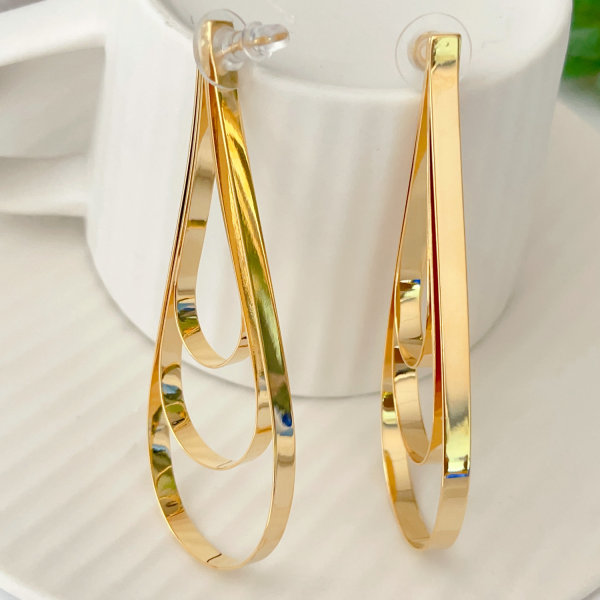 Speacil metal long party earrings