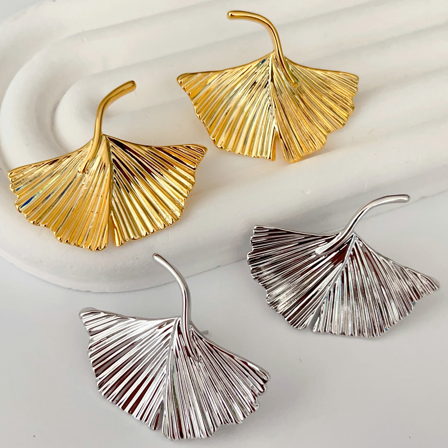 Lear earrings