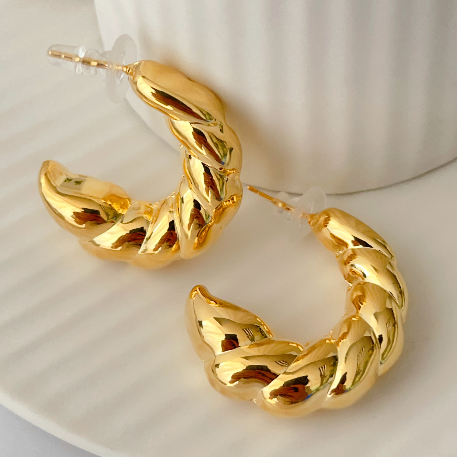 Chunky twist earrings