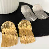 Fashionable tasssel earrings