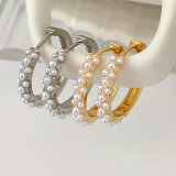 Small pearl hoops earrings