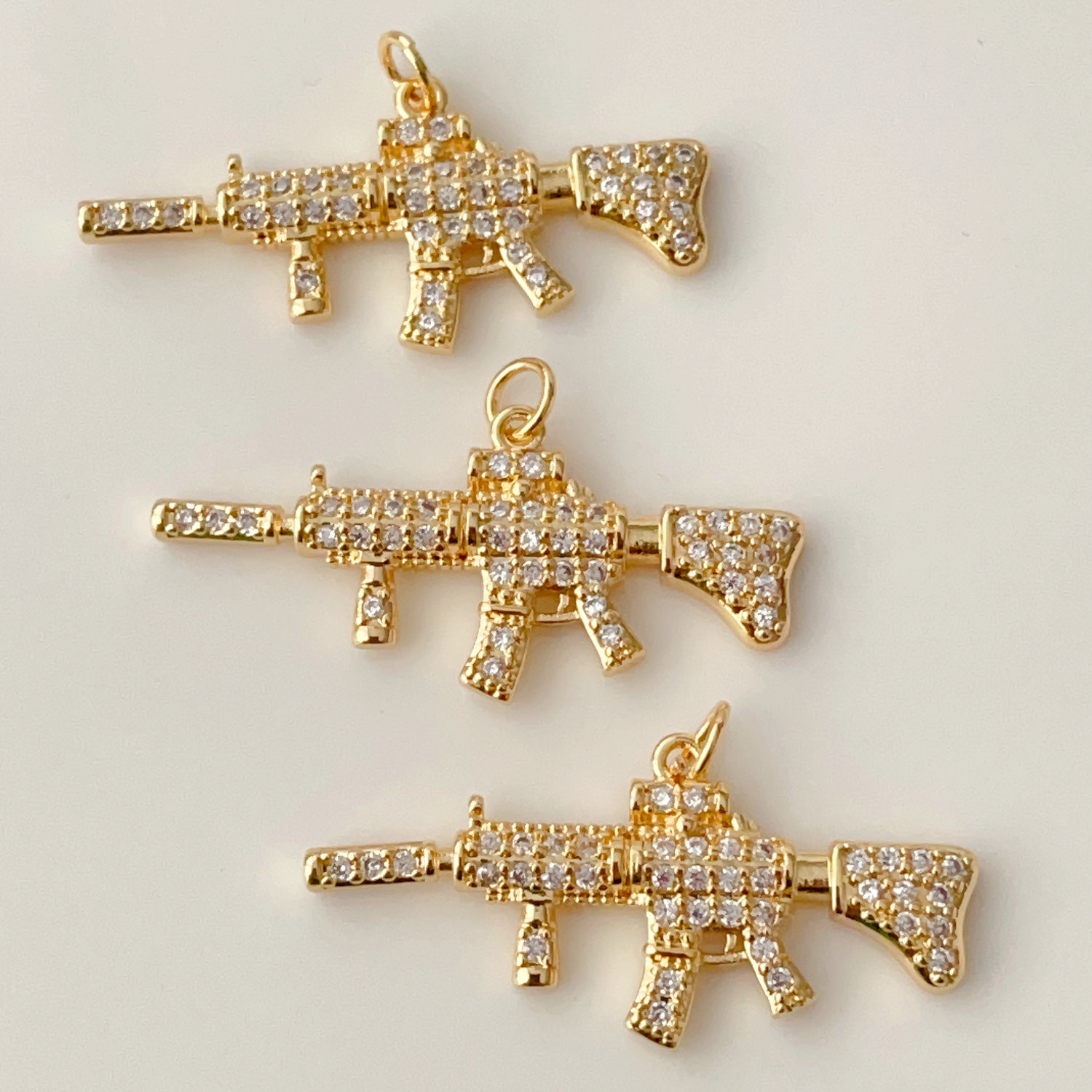 Pave submachine gun pendant