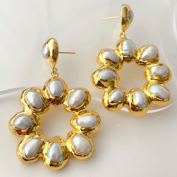 Gold fresh water pearl earrings