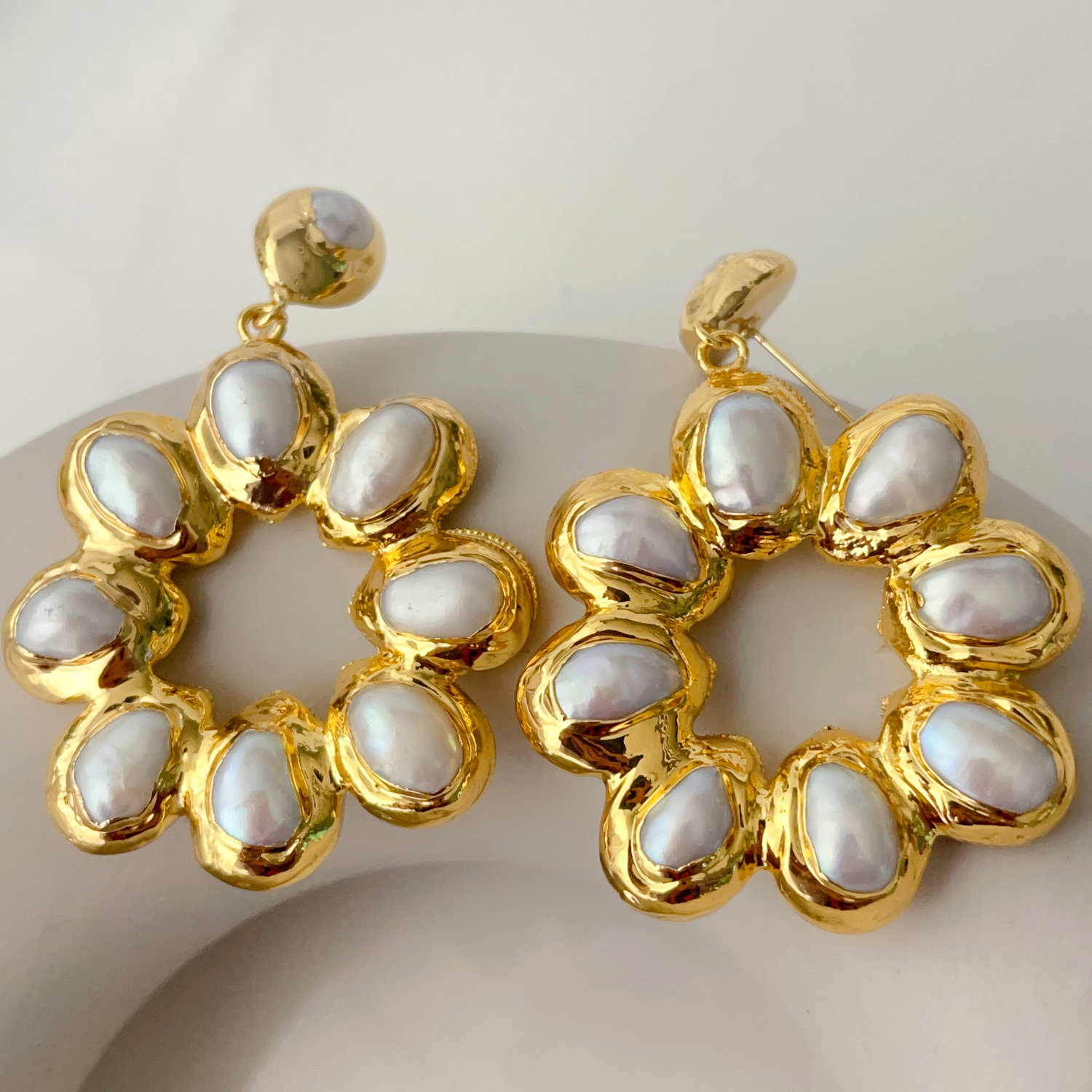 Gold fresh water pearl earrings
