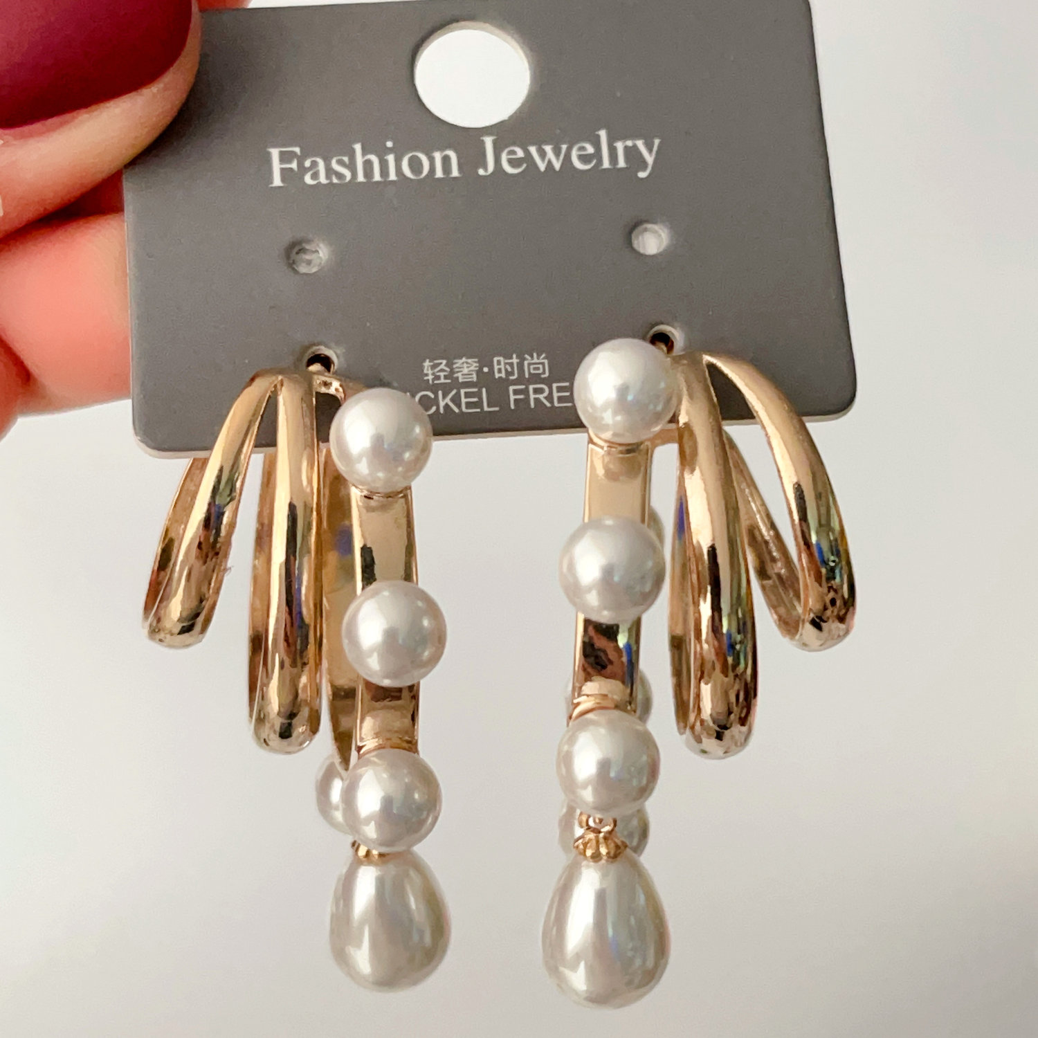 Pearl hoops earrings