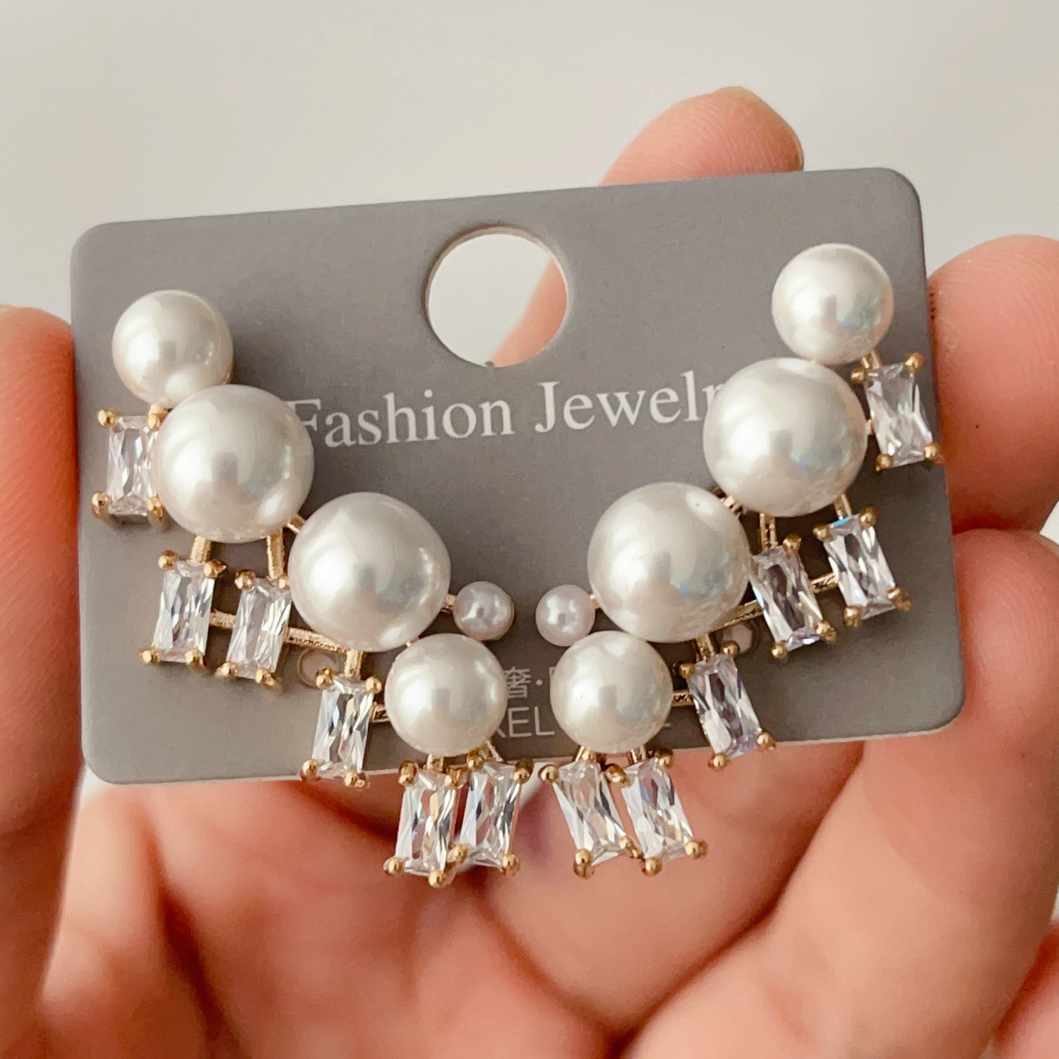 Pearl zircon earrings