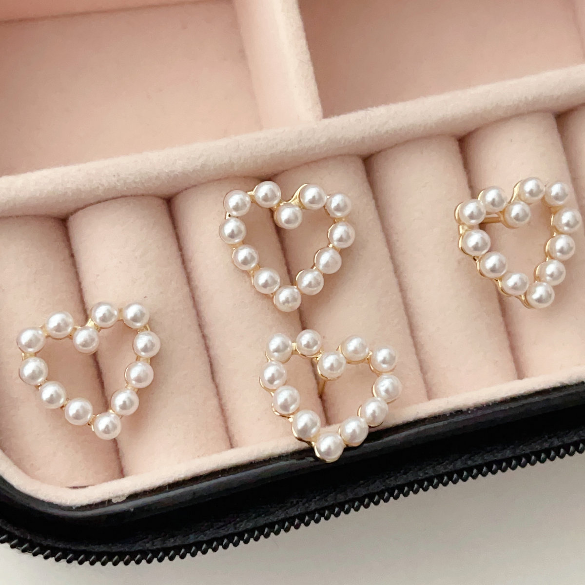 Pearl heart earrings stud