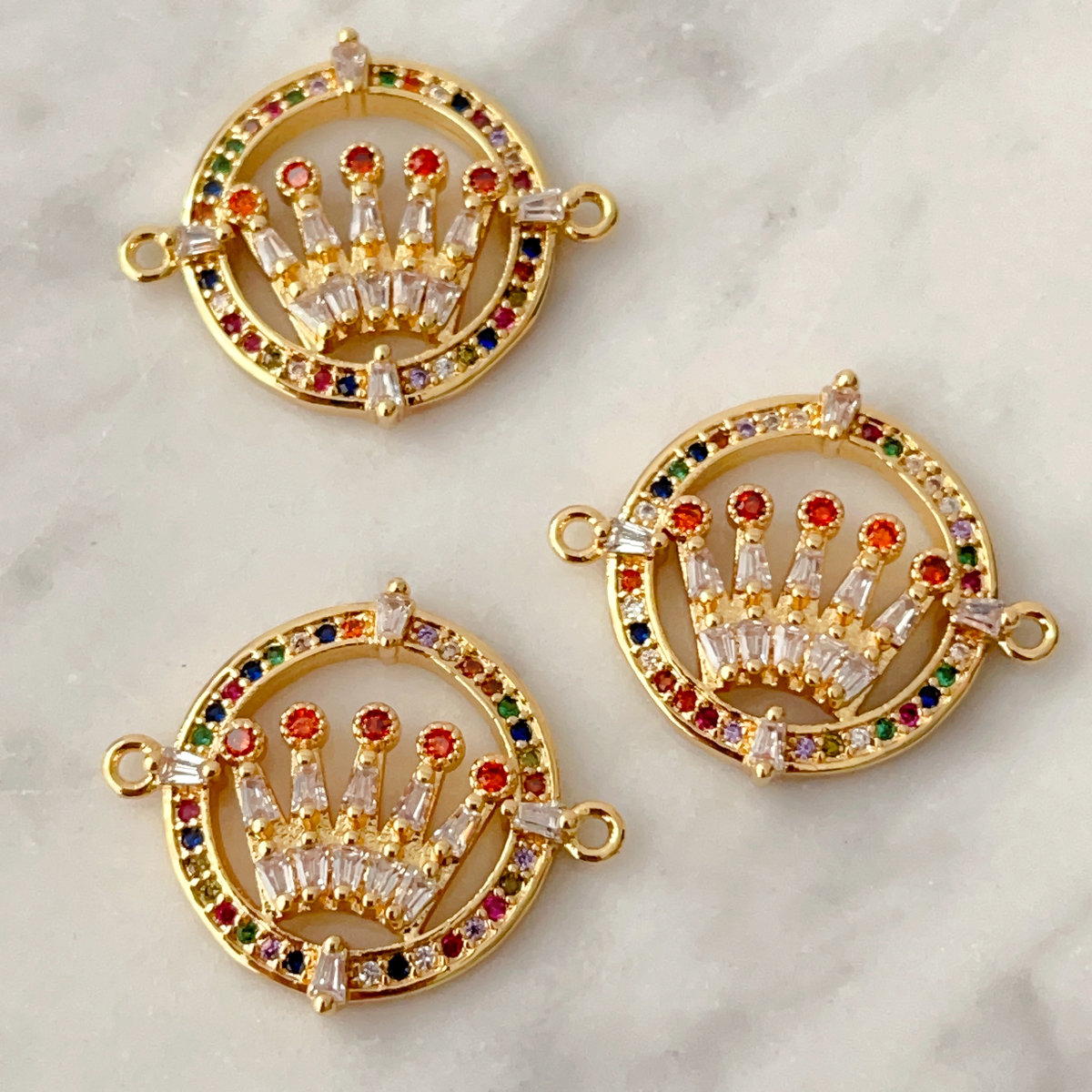 Pave crown connector for bracelet