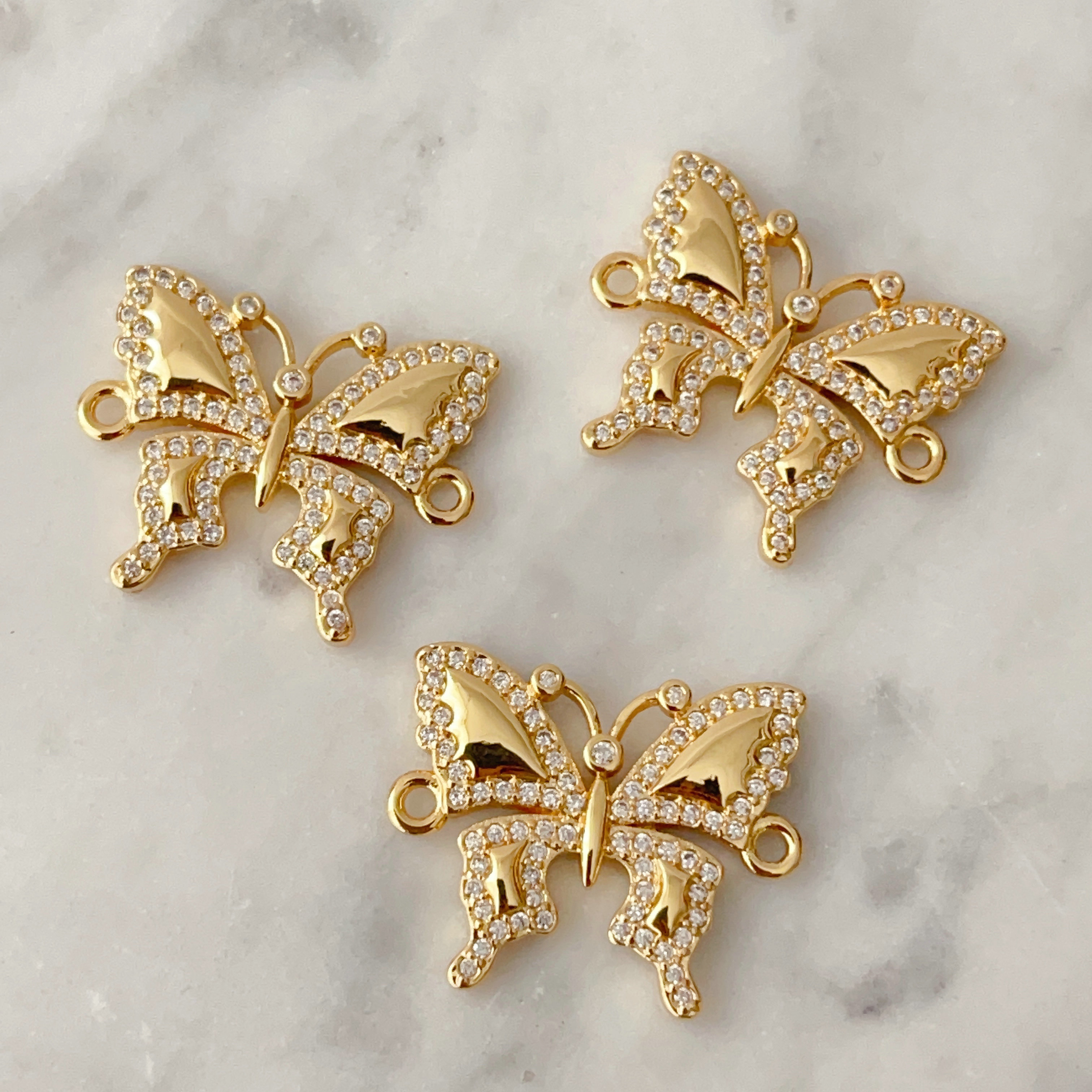 Paave butterfly connector