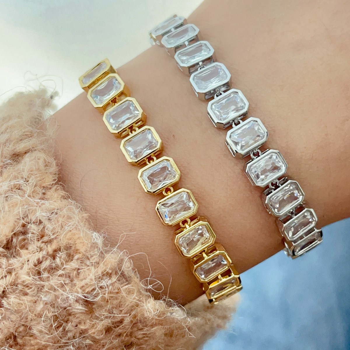 Pave square zircon bracelet