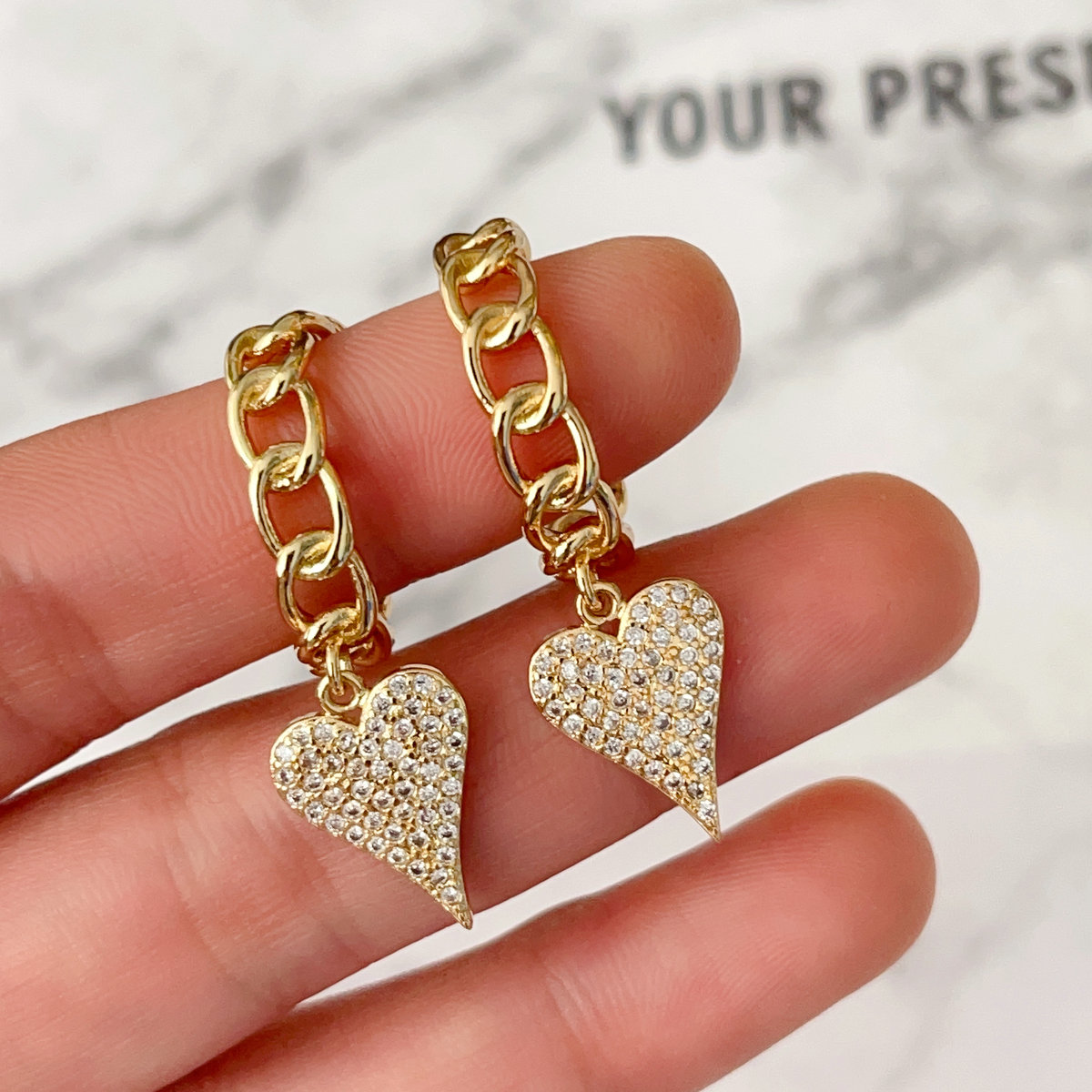Chain hoops earrings with pave heart pendant