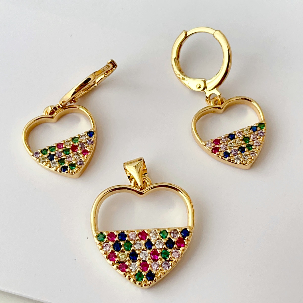 Set coloful heart earrings