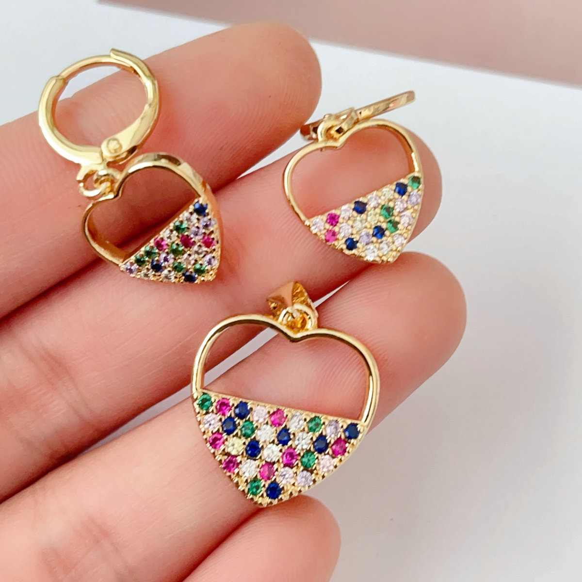 Set coloful heart earrings