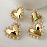 Pearl heart earrings stud