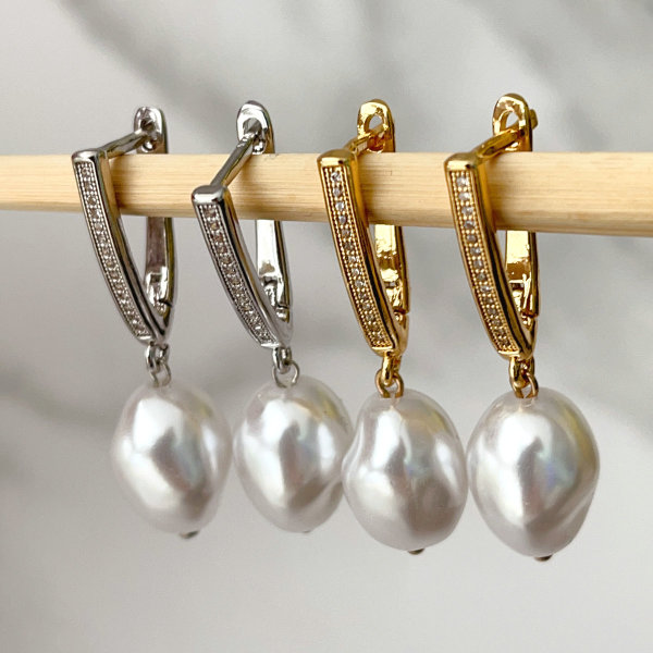 Pave earring with glass pearl pendant