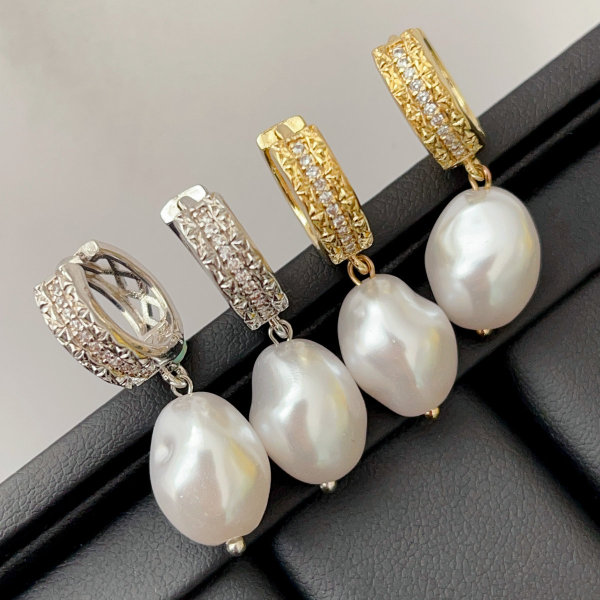 Pave earring with glass pearl pendant