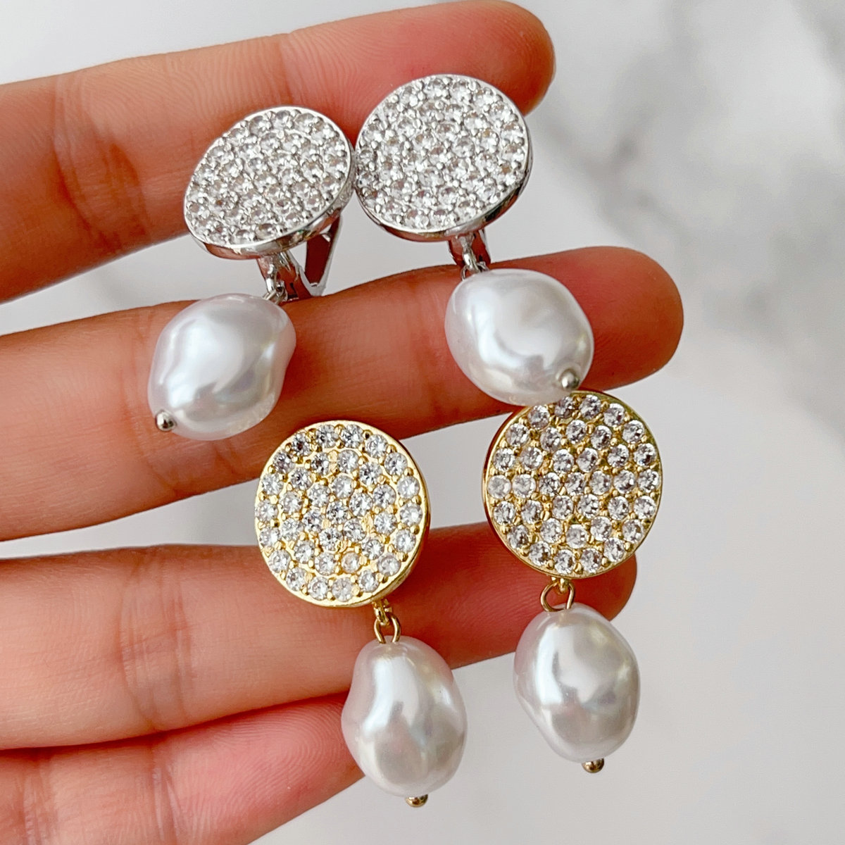 Pave round earrings withg glass pearl pendant