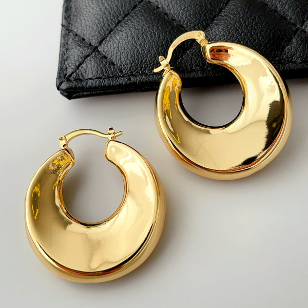 Big metal round earrings