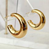 Metal hoop moon earrings
